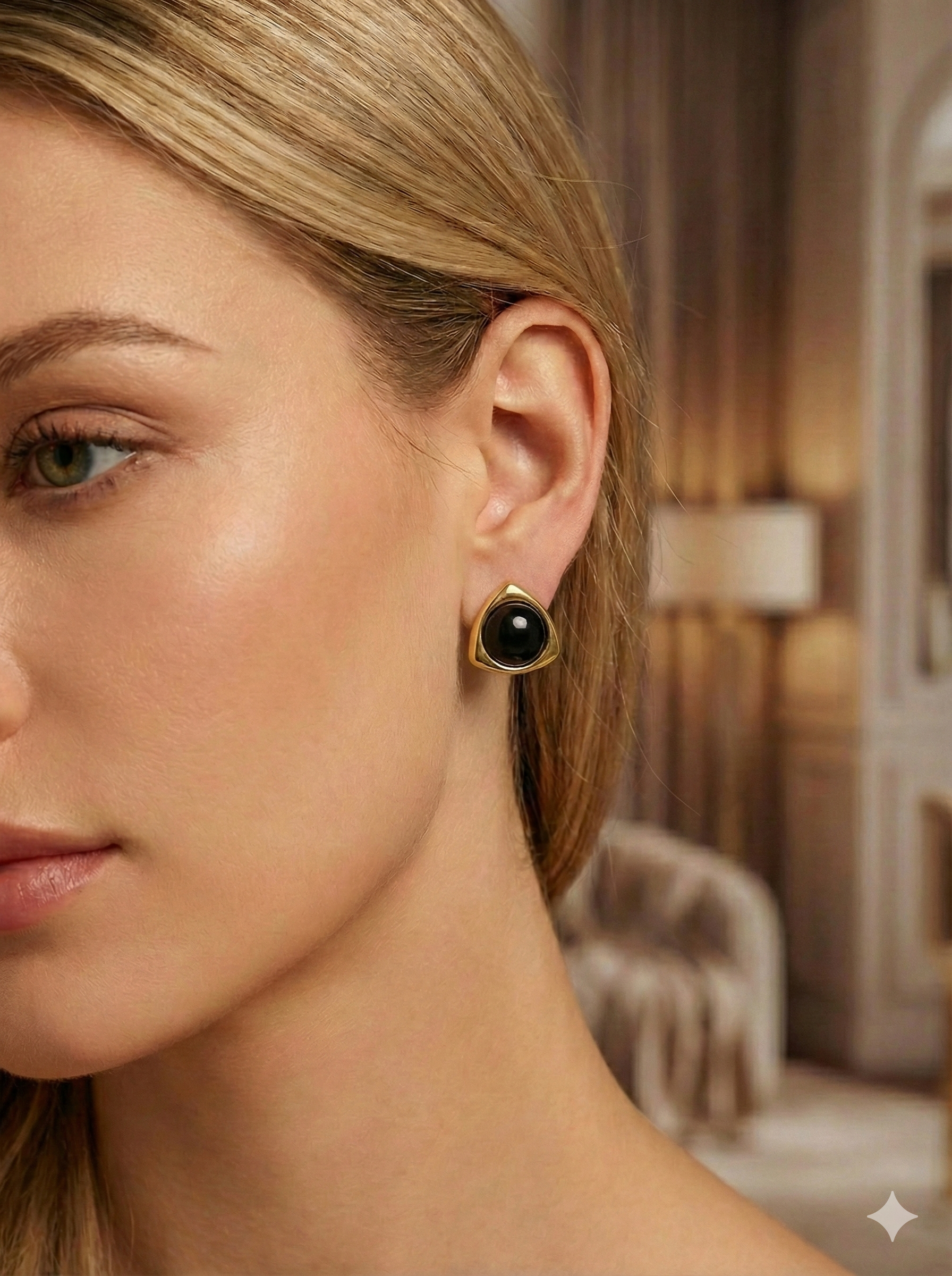 ZEOU'S NÉRIA Geometrik Taşlı Küpe