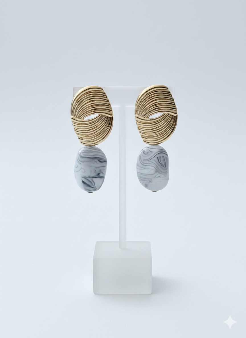 ZEOU'S ELVORA Dokulu Metal & Mermer Efektli Küpe