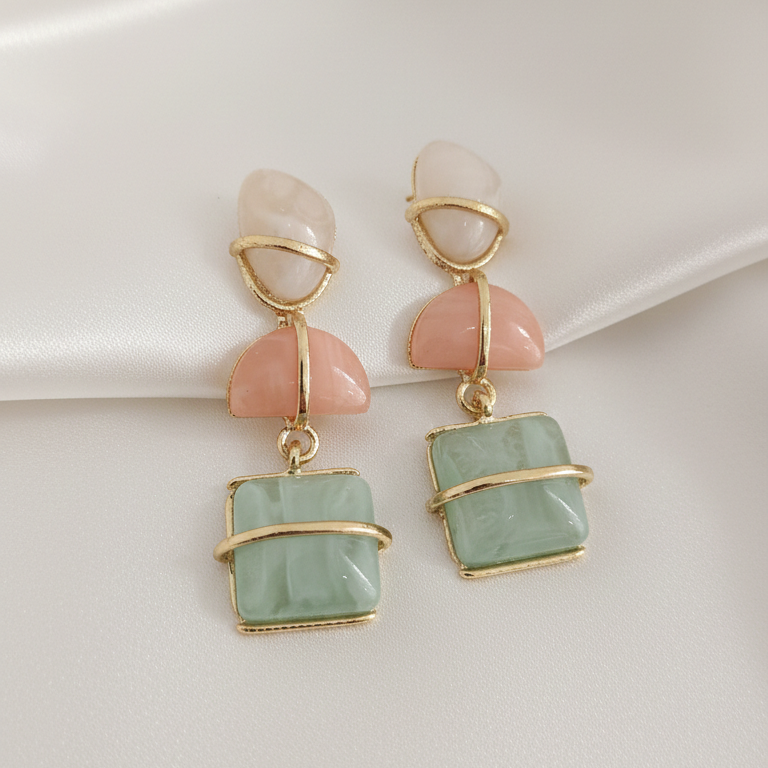 ZEOU'S LUMÉRA Pastel Taş Geçişli Geometrik Küpe