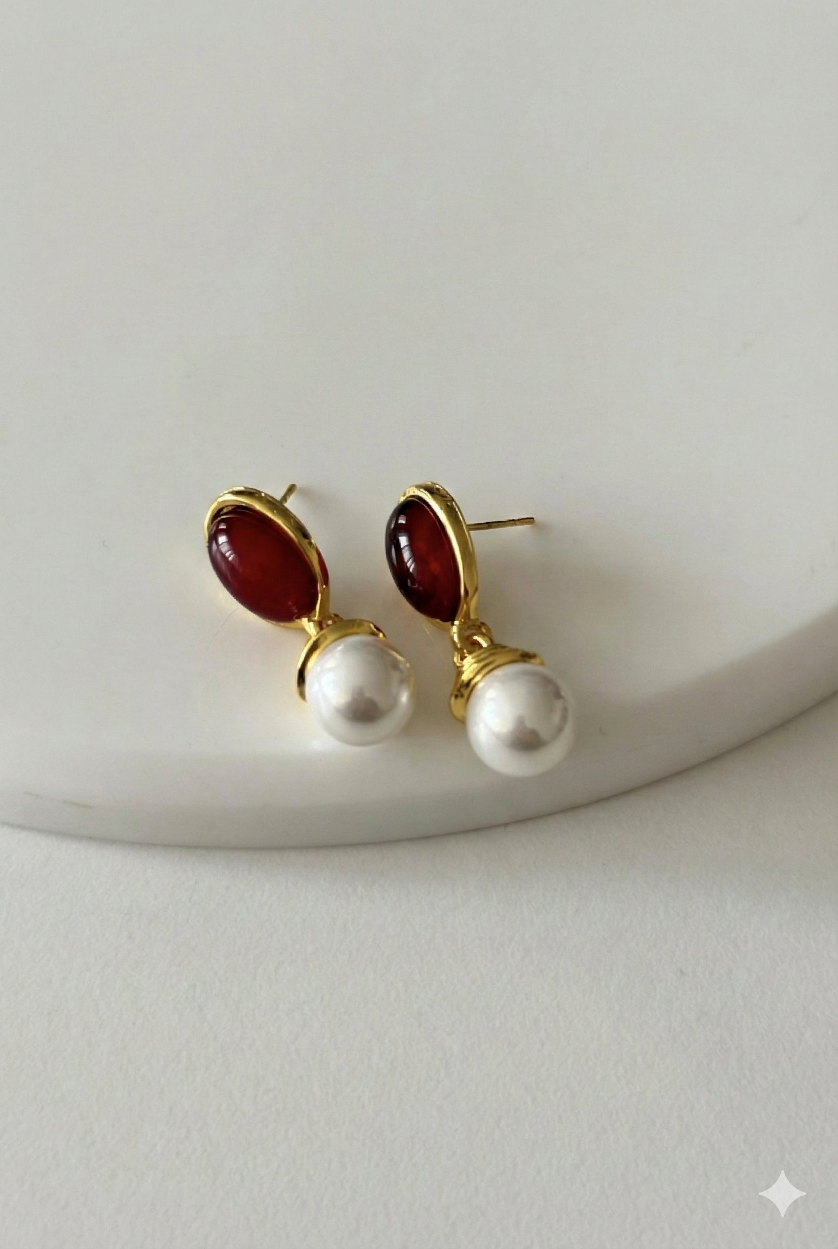 ZEOU’S LUMÉRA İnci Detaylı Taş Küpe