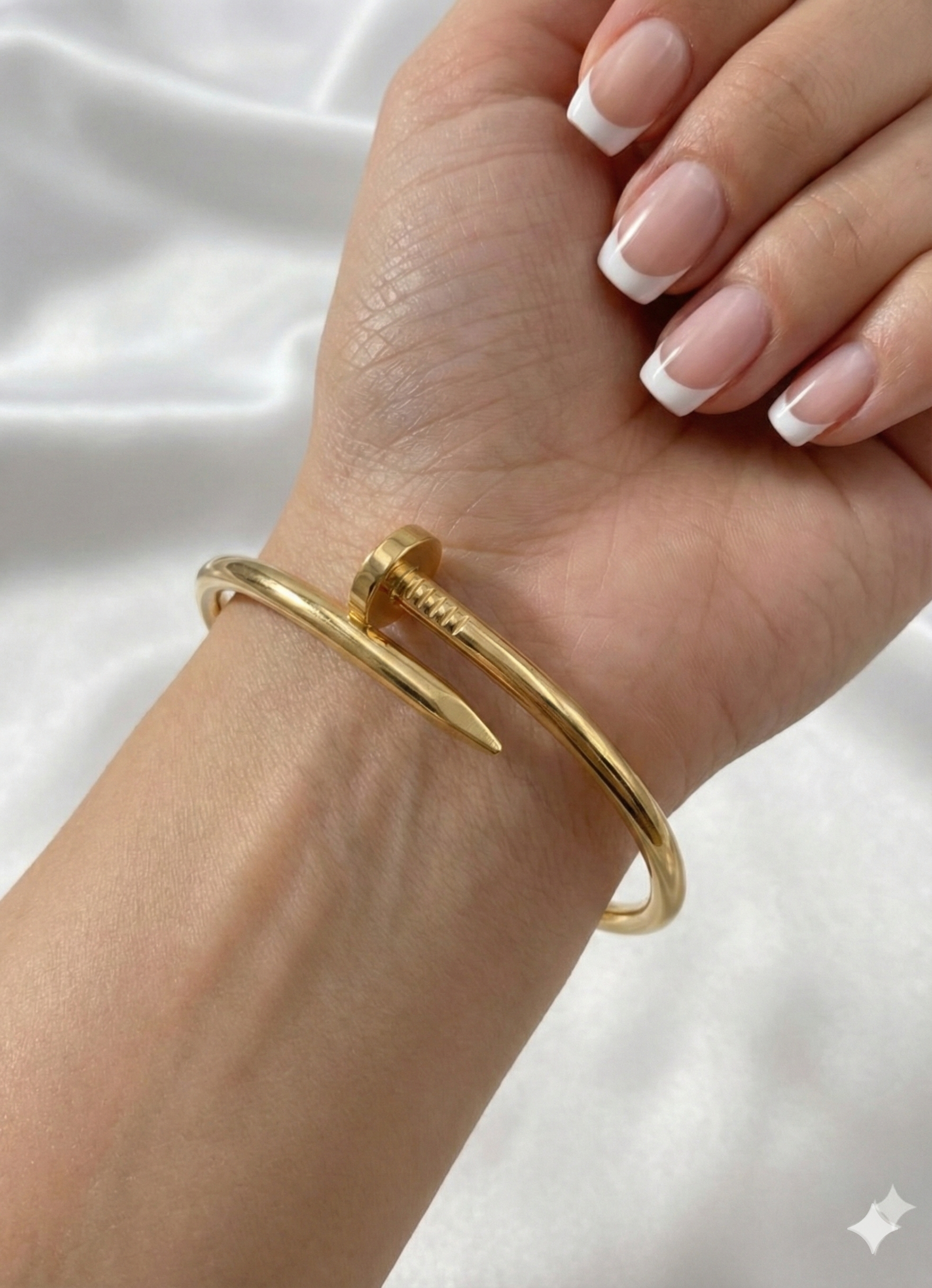 ZEOU’S NAILORA Çivi Bileklik