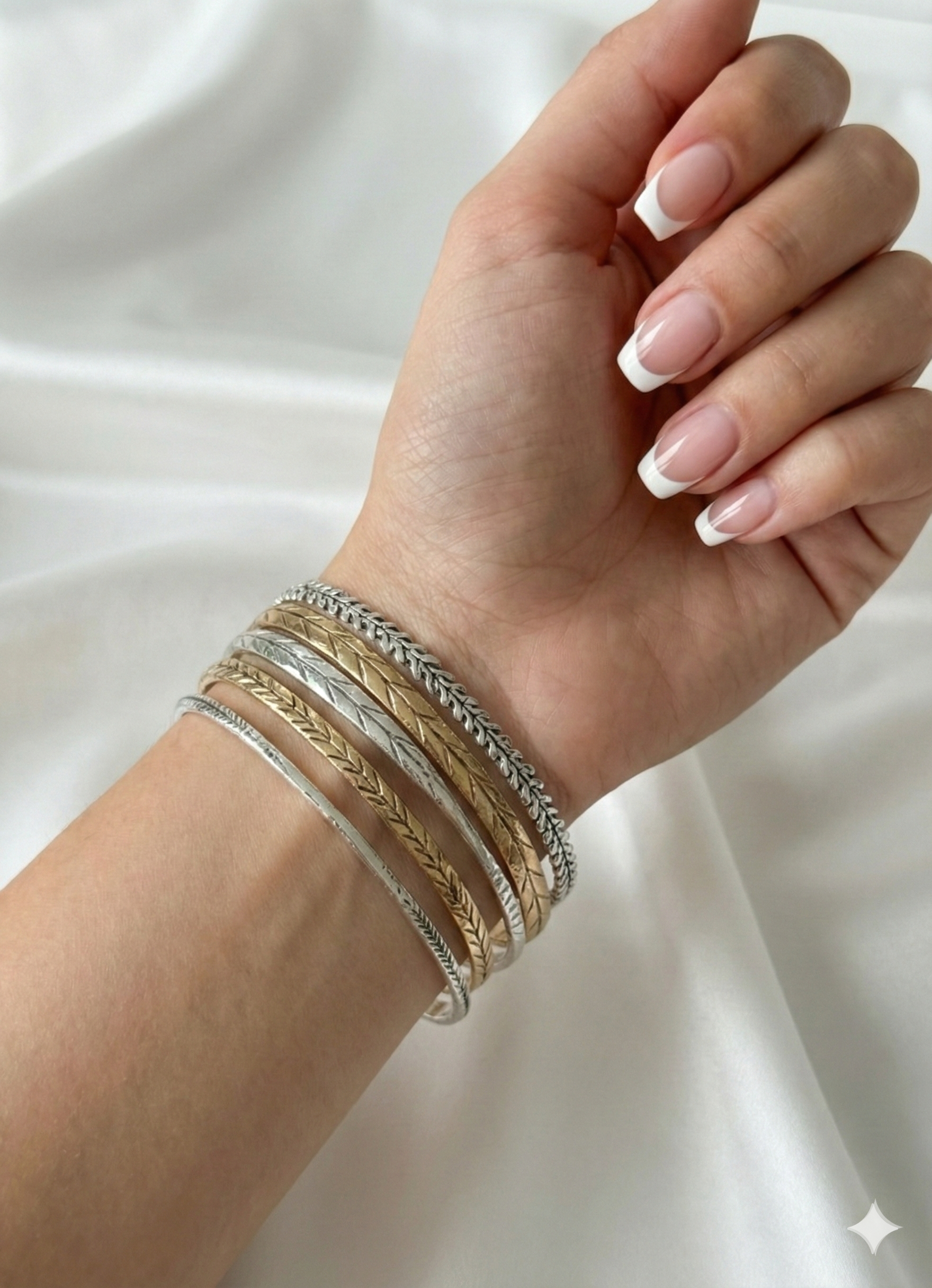 ZEOU’S ELVORIA İnce Bileklik Set