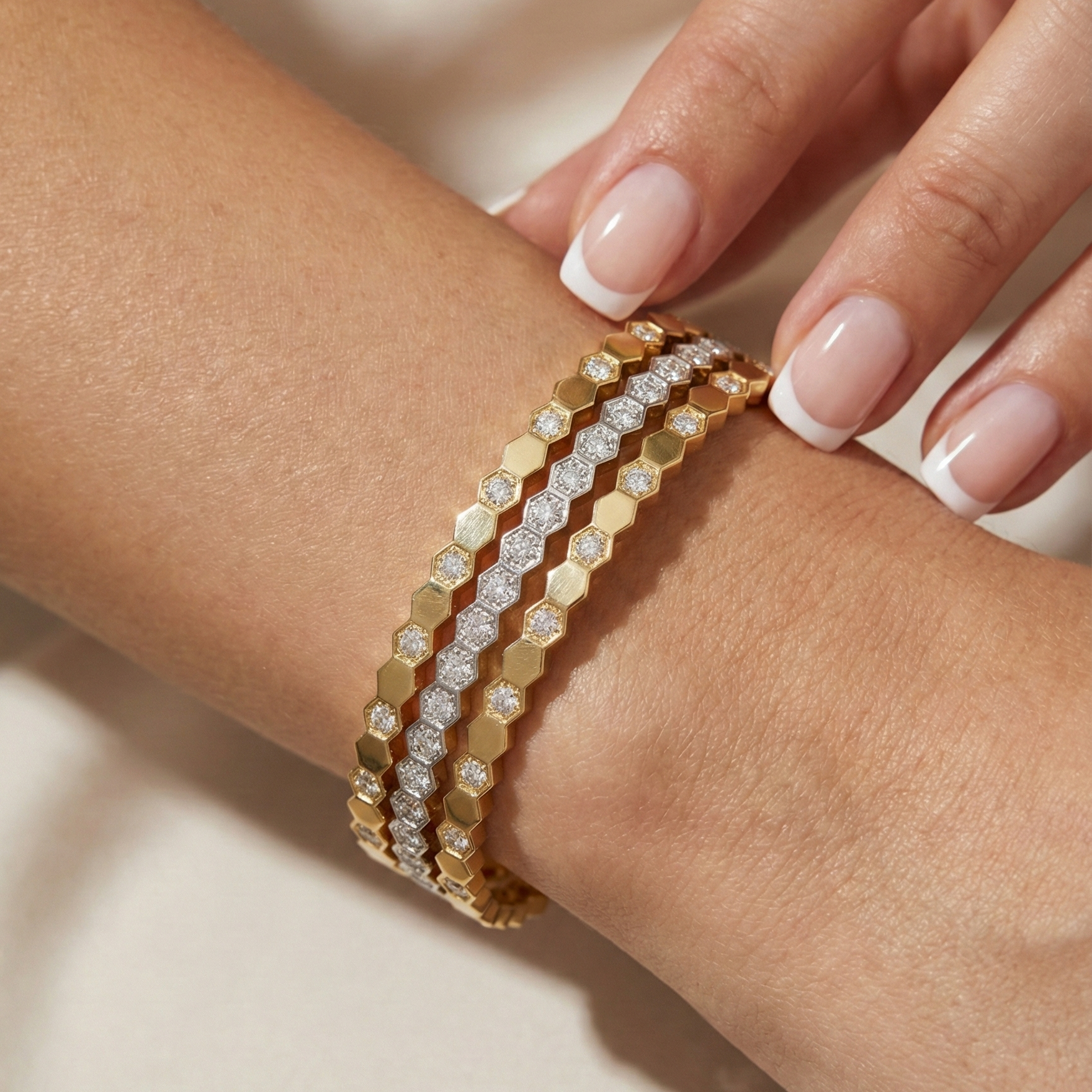 ZEOU’S HEXARIA Taşlı Bileklik