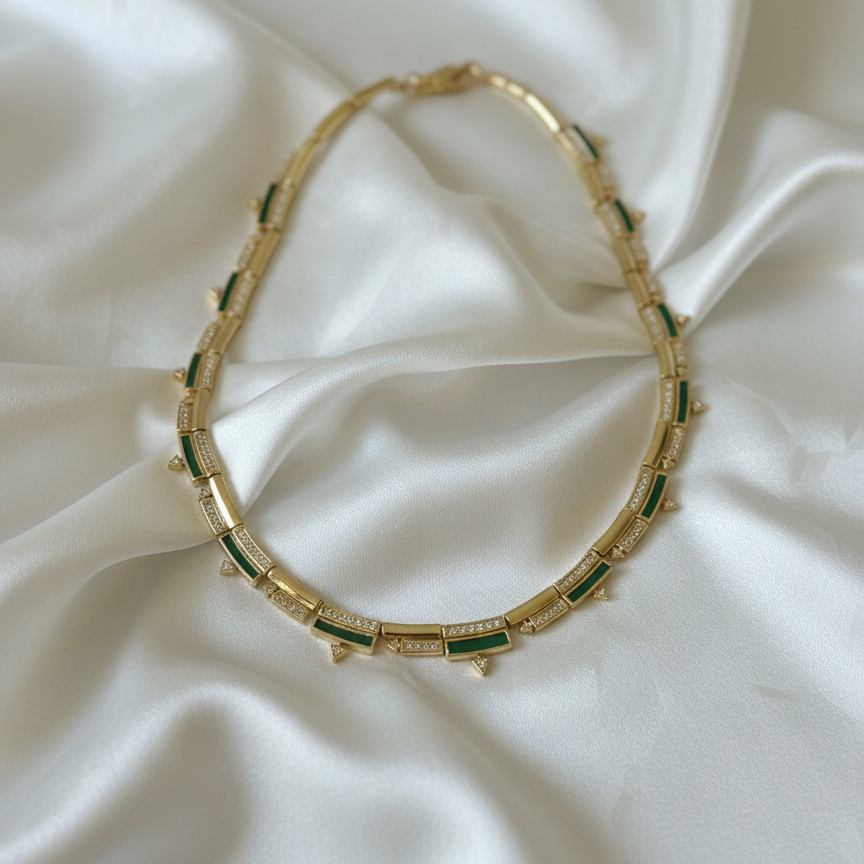 ZEO'US Emerald Empire Kolye