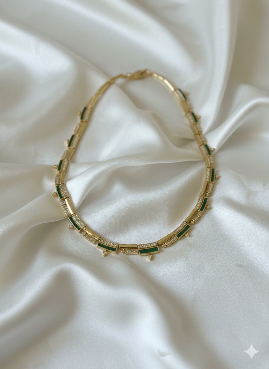 ZEO'US Emerald Empire Kolye